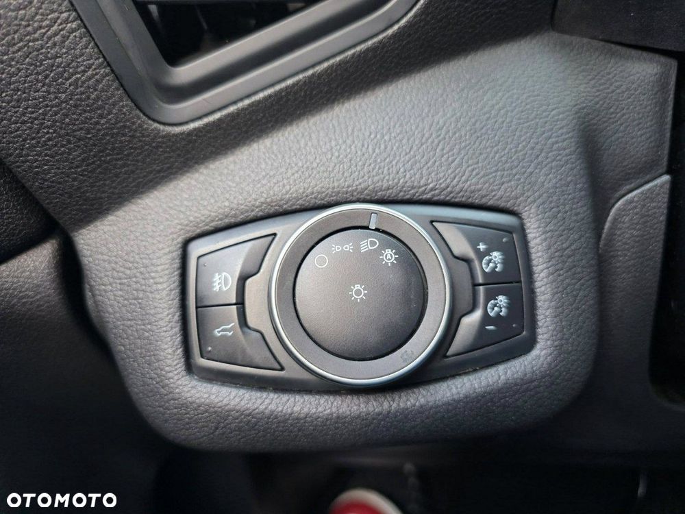 Ford Kuga 1.5 EcoBoost 4WD Trend - 11