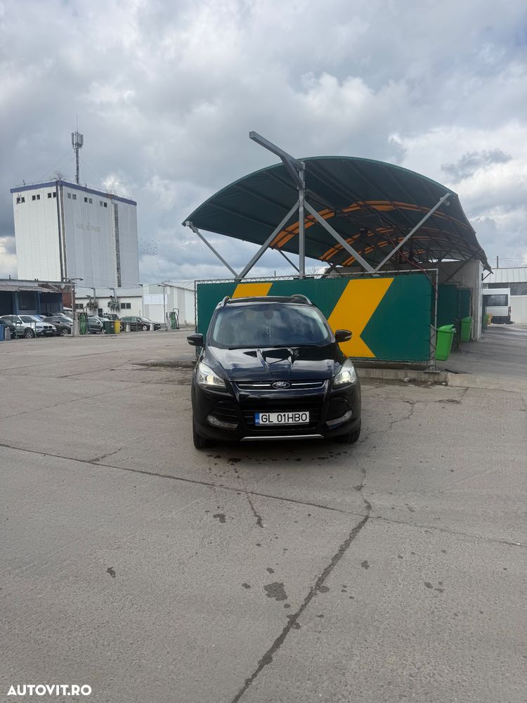 Ford Kuga 2.0 TDCi Powershift 4WD Titanium - 3