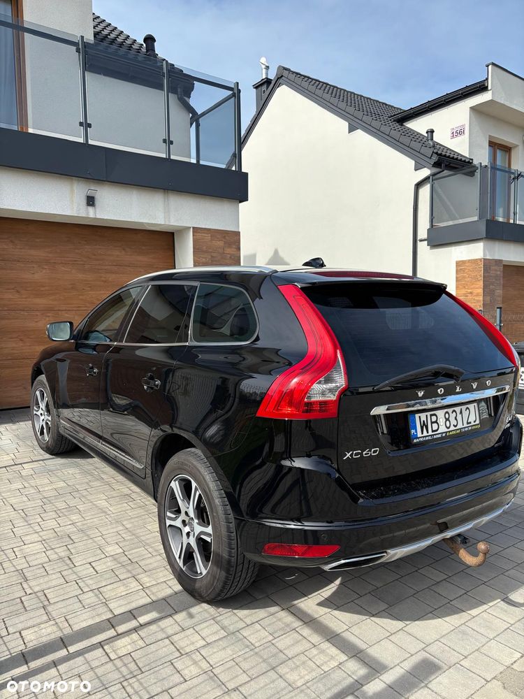 Volvo XC 60 D4 AWD Summum - 4
