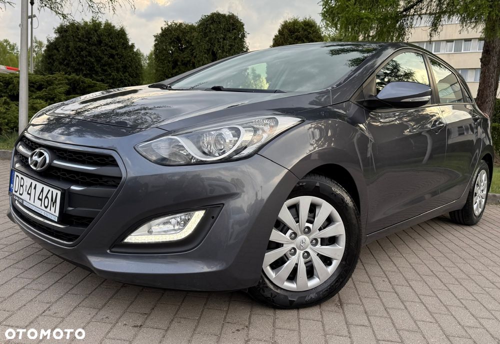 Hyundai i30 blue 1.6 CRDi Passion - 15