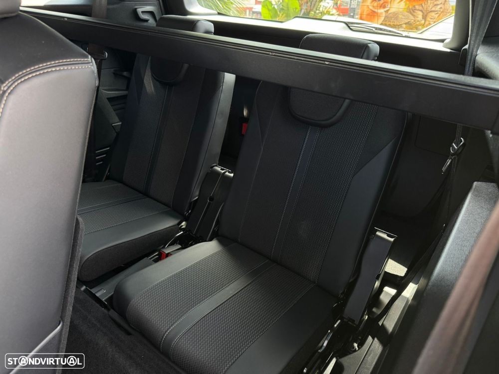 Peugeot 5008 1.5 BlueHDi GT EAT8 - 23