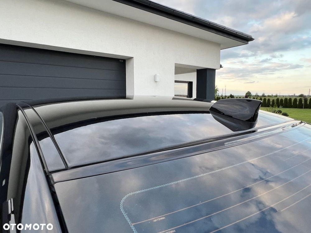 Jaguar XE 2.0 D Prestige - 16