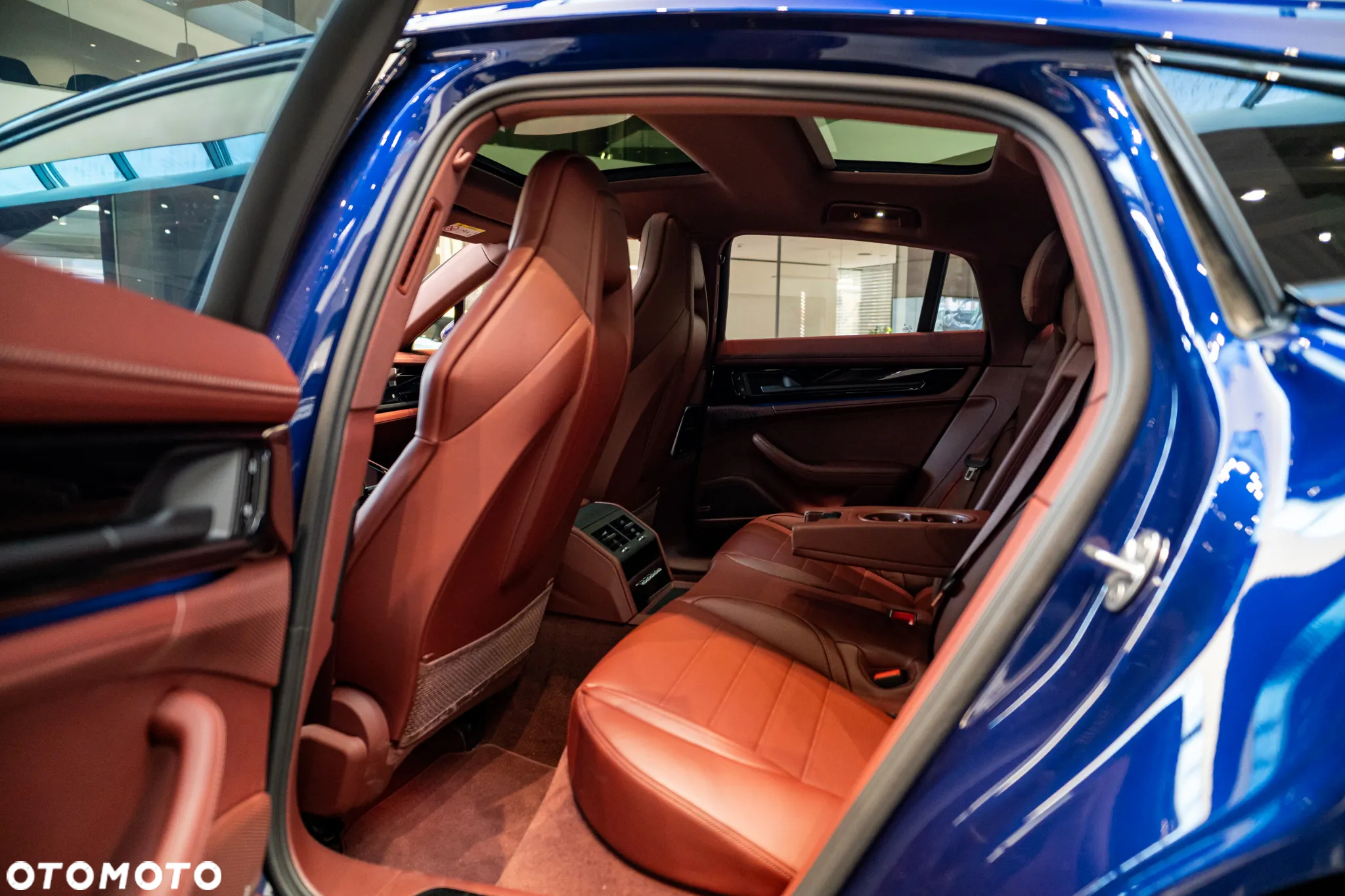 Porsche Panamera 4 - 16