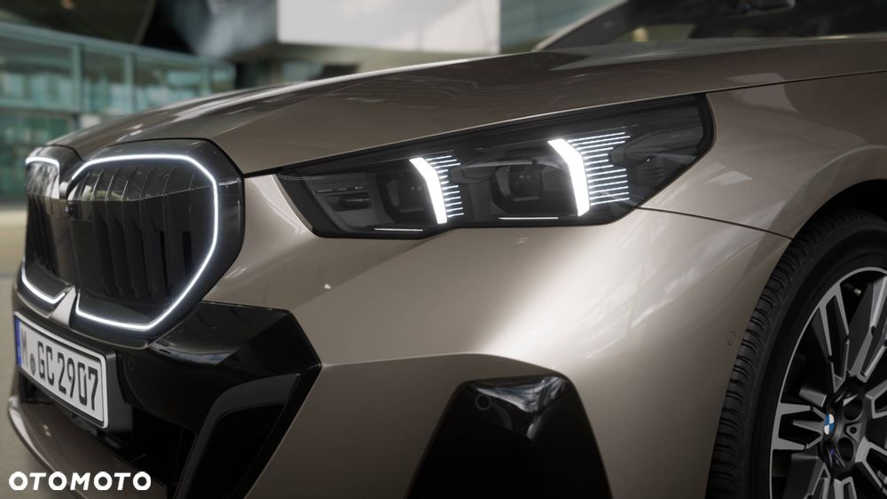 BMW Seria 5 520d xDrive mHEV - 6