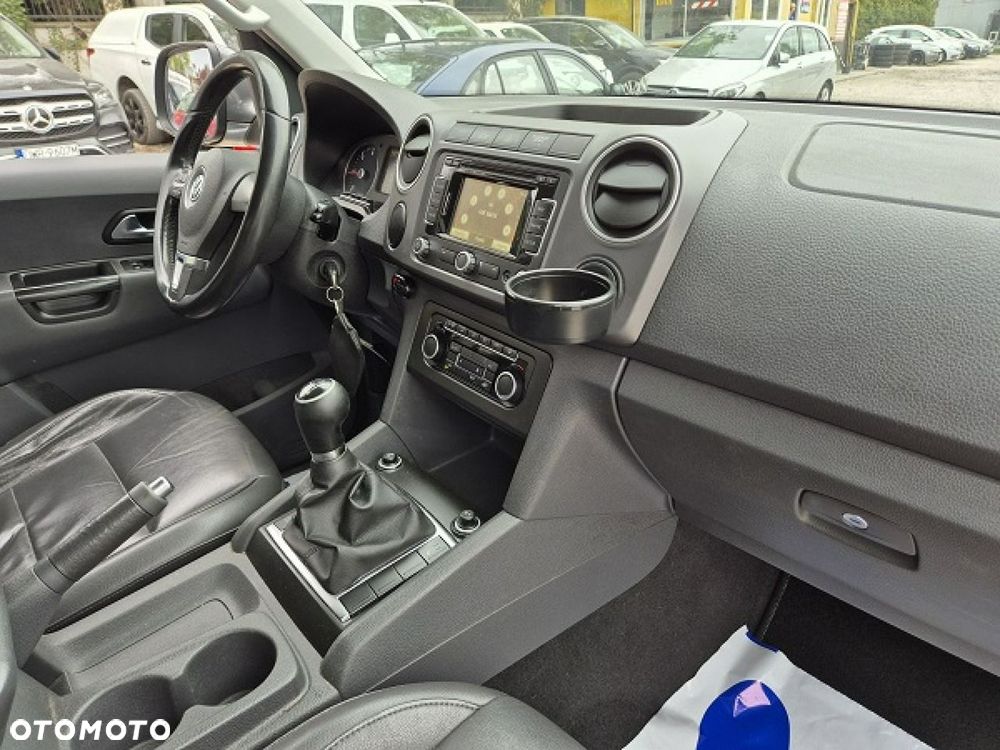 Volkswagen Amarok - 15