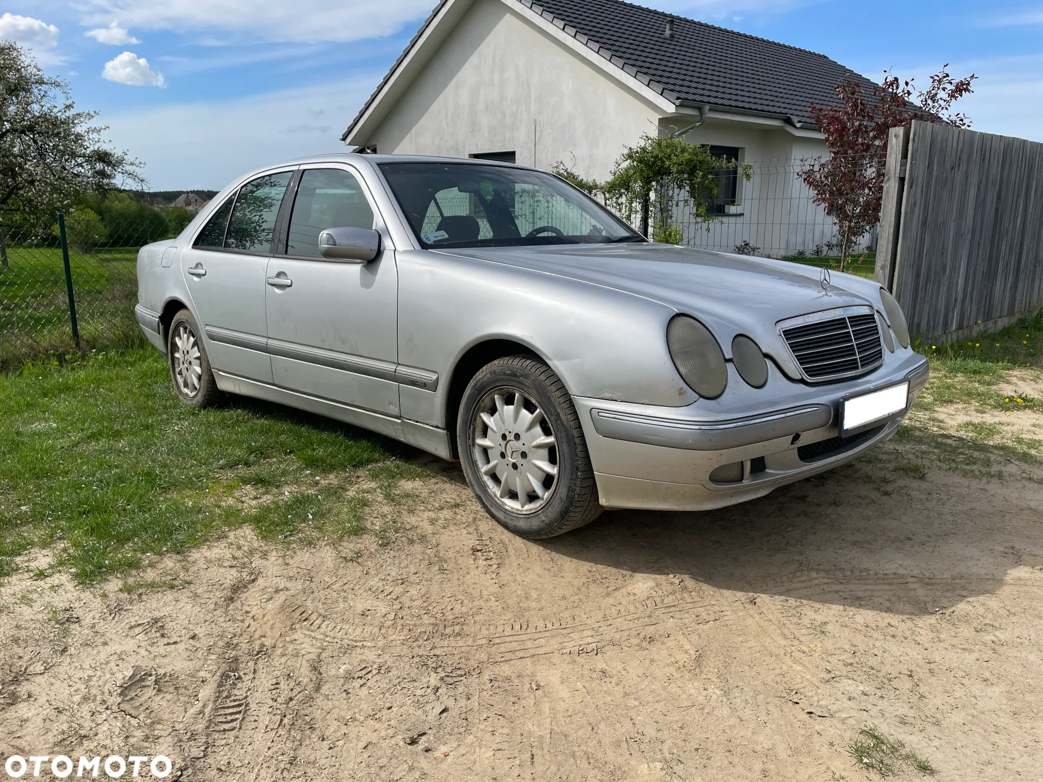 Mercedes-Benz Klasa E - 2
