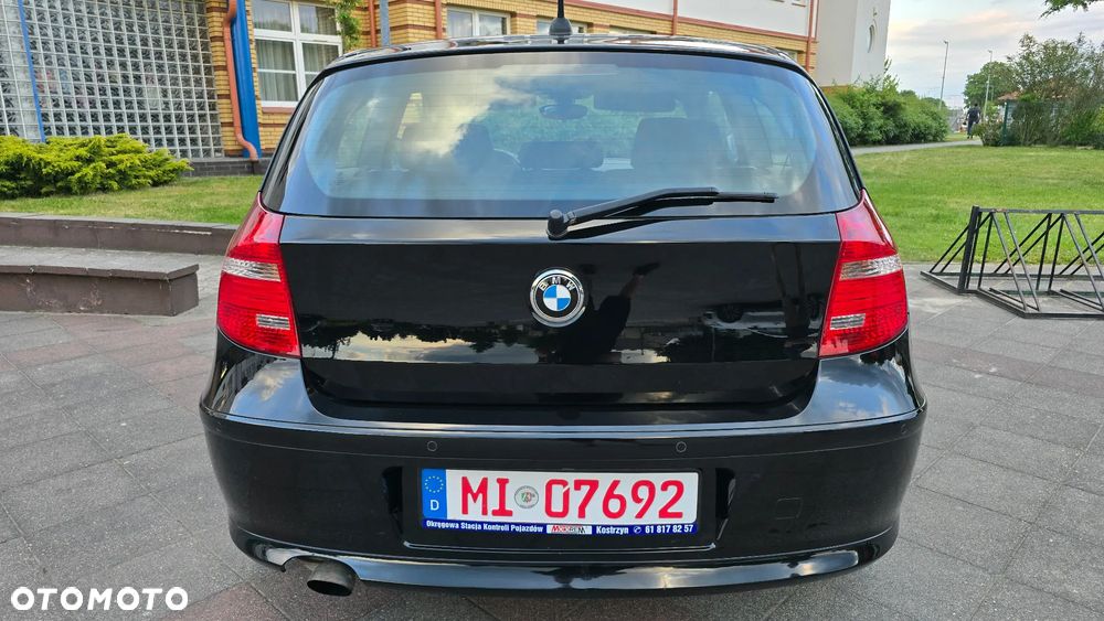 BMW Seria 1 116i Edition Sport - 24