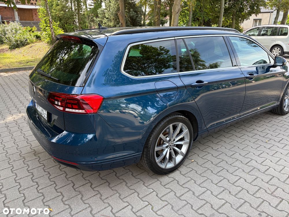 Volkswagen Passat 2.0 TDI EVO Elegance DSG - 5