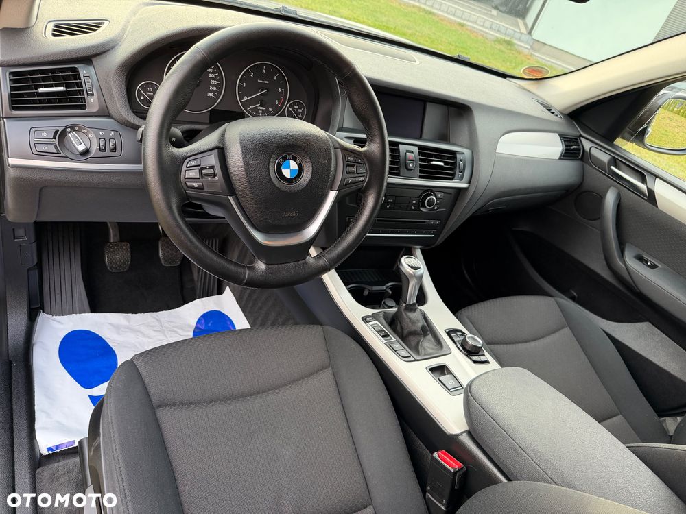 BMW X3 xDrive20d - 27