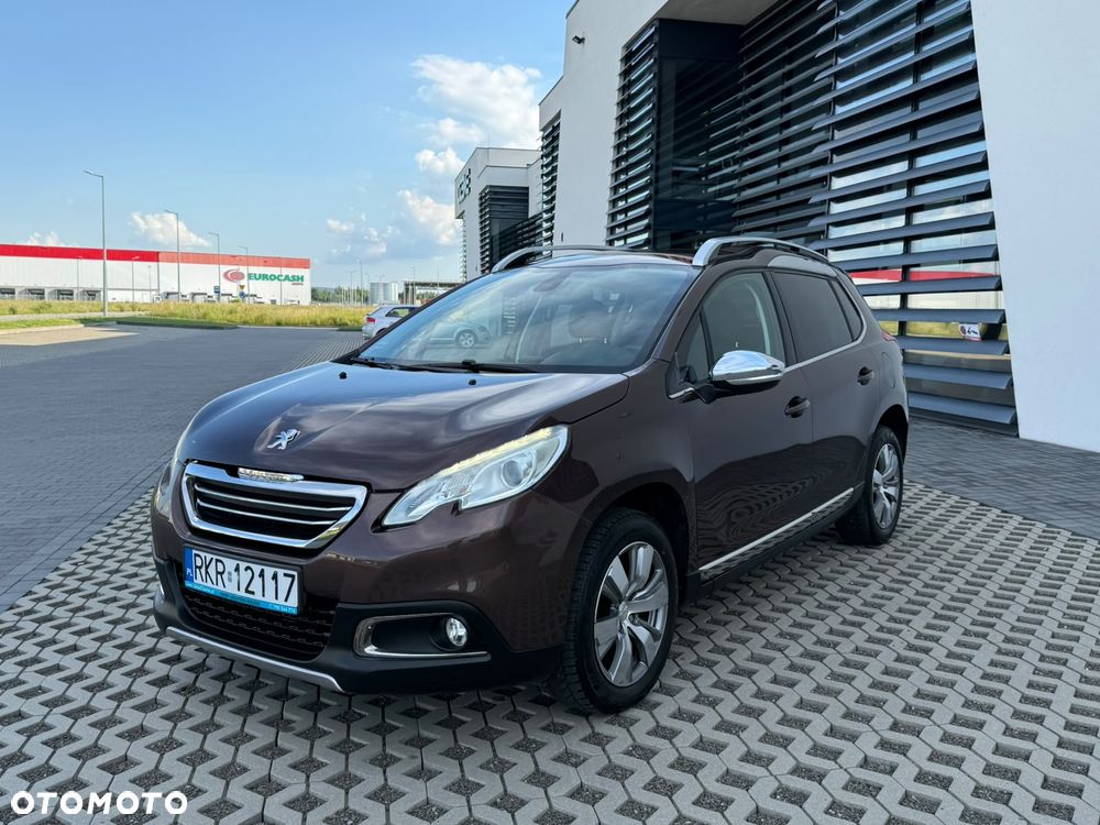 Peugeot 2008 1.6 e-HDi Allure S&S - 3