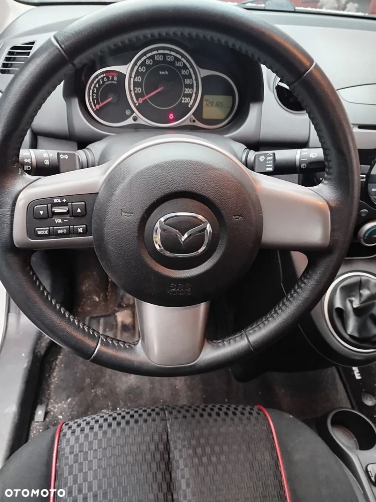 Mazda 2 1.3 MZR Active - 11