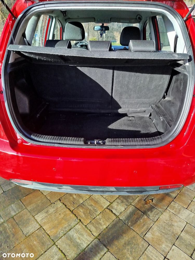 Kia Venga 1.6 L - 12