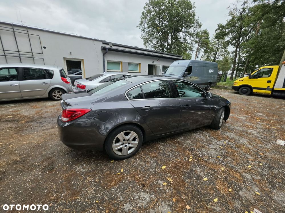 Opel Insignia - 25