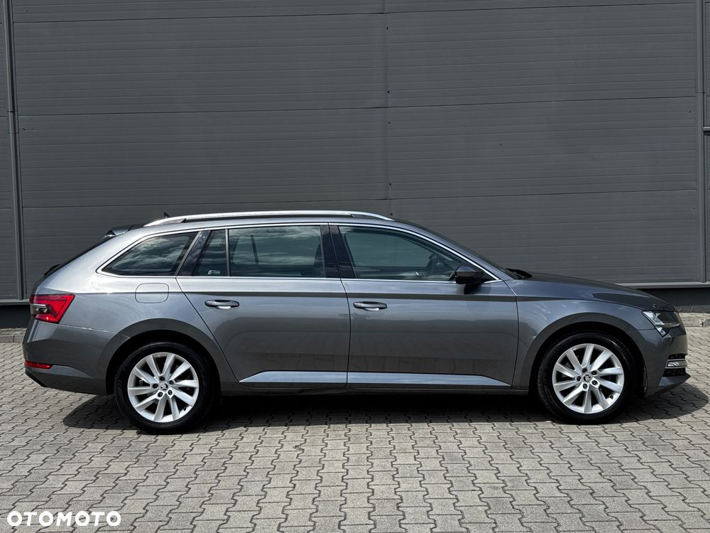 Skoda Superb 2.0 TDI SCR Ambition - 9