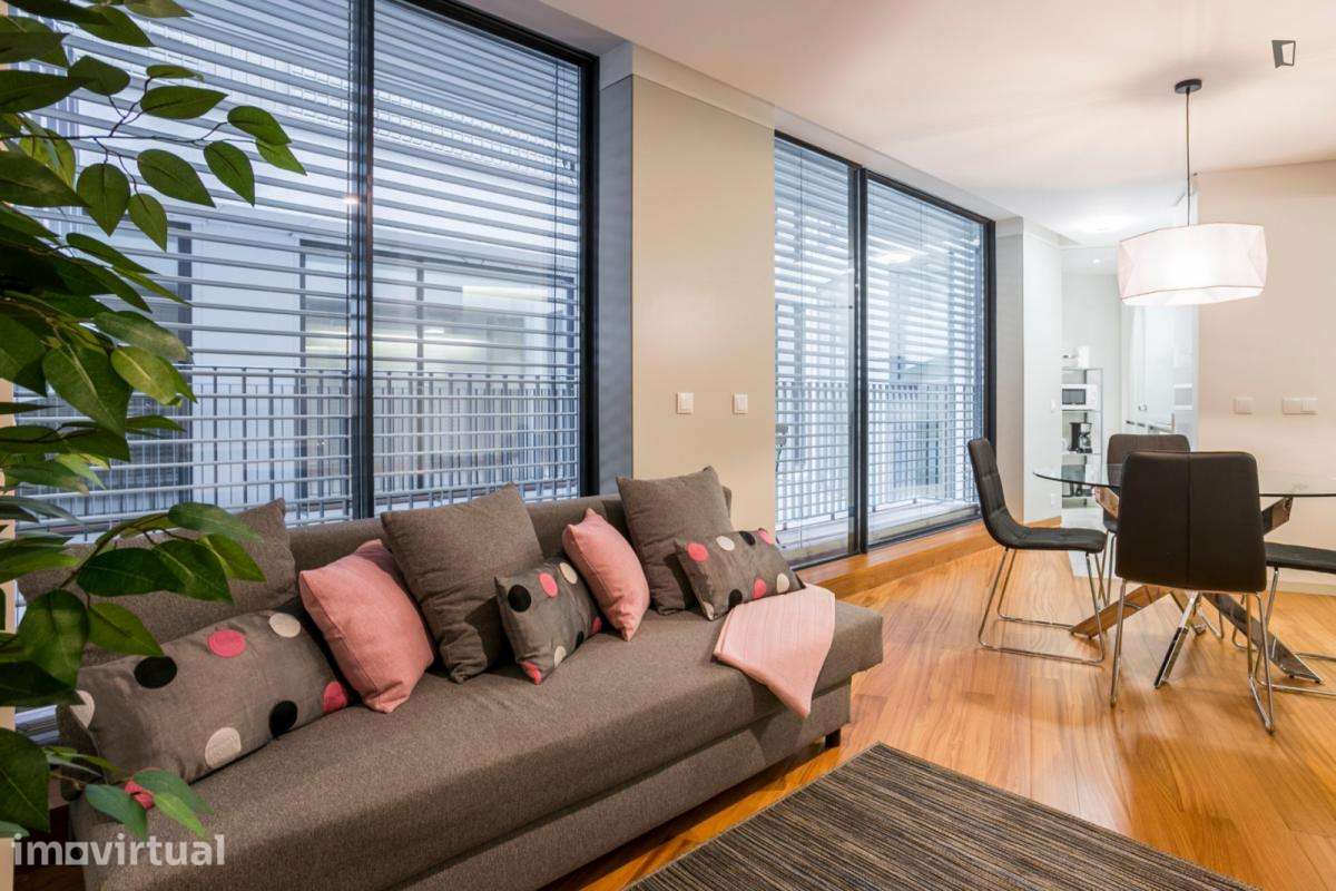 Apartamento com 1 quartos - localizado em Santo Ildefonso Porto - Grande imagem: 4/9