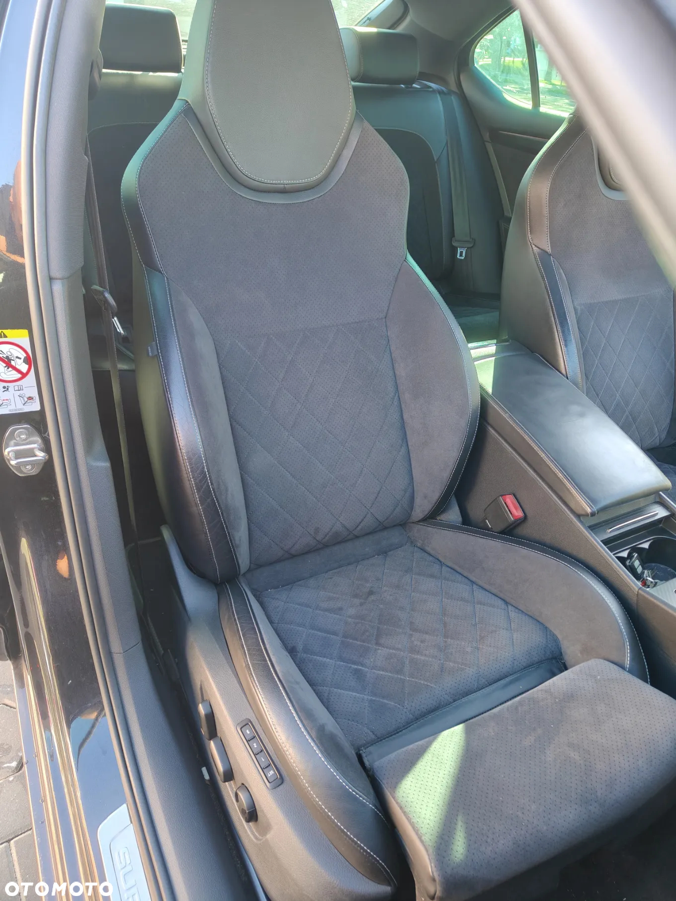 Skoda Superb 2.0 TDI SCR Sportline DSG - 14