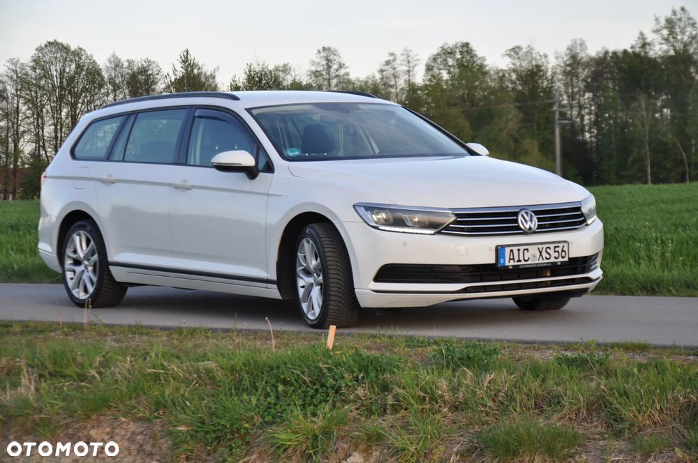 Volkswagen Passat 2.0 TDI SCR Comfortline - 4