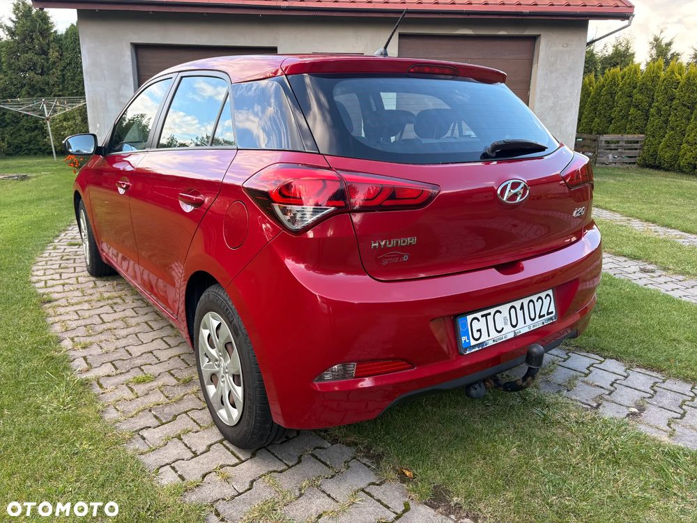 Hyundai i20 1.4 CRDi Classic + - 6