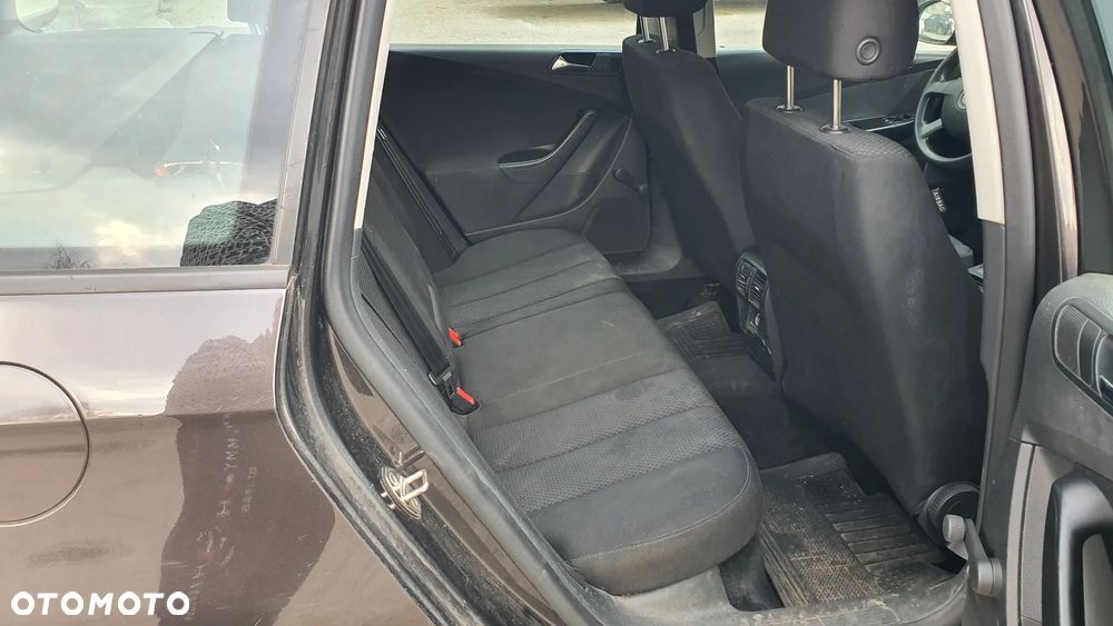 Volkswagen Passat 2.0 TDI Comfortline Optimum DSG - 25