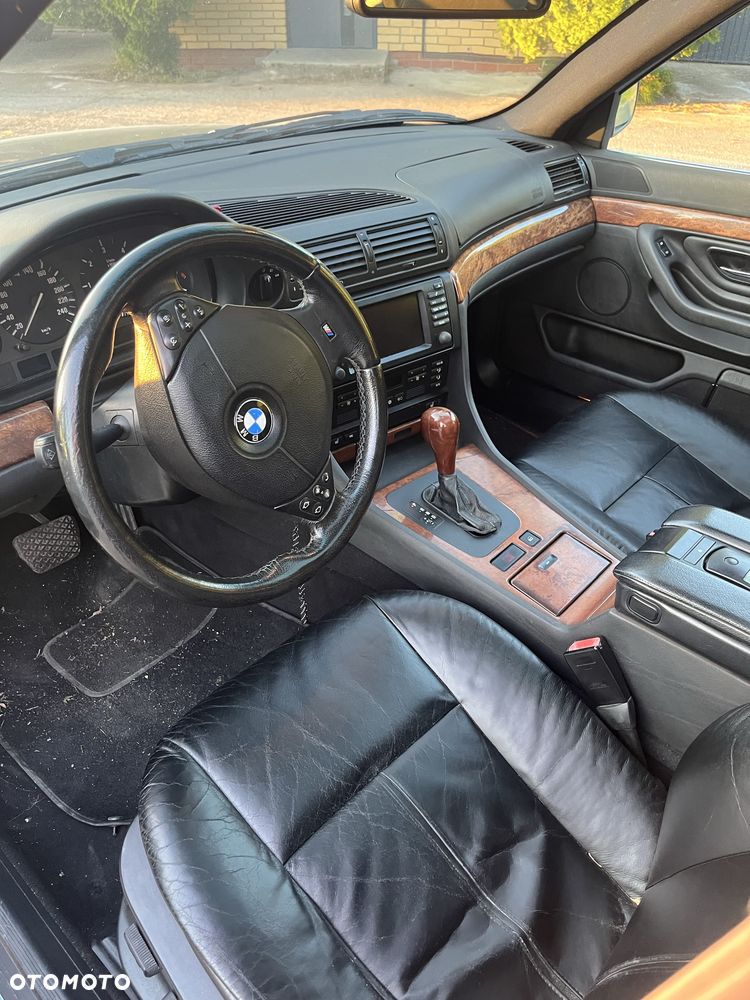 BMW Seria 7 - 4