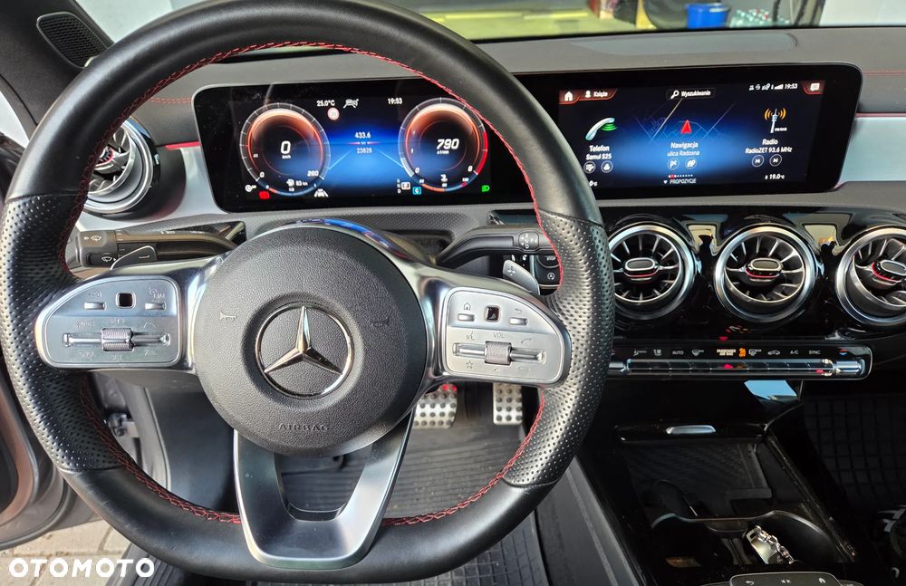 Mercedes-Benz CLA 200 AMG Line 7G-DCT - 9
