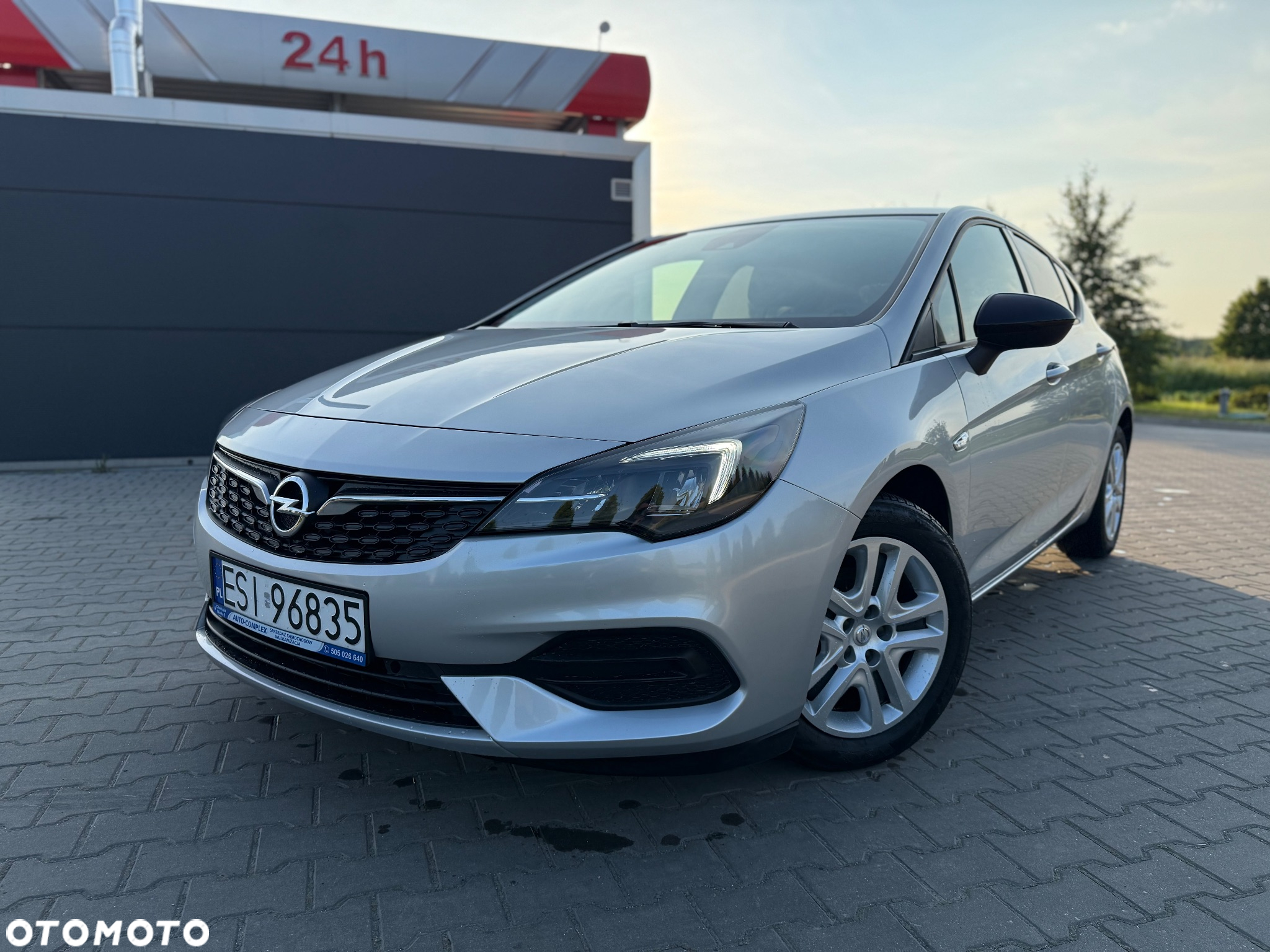 Opel Astra 1.2 Turbo - 24