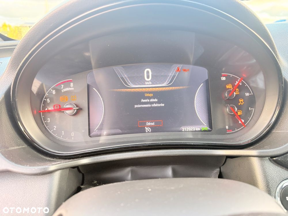 Opel Insignia - 26