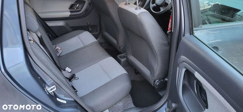 Skoda Fabia 1.2 HTP Ambiente - 24