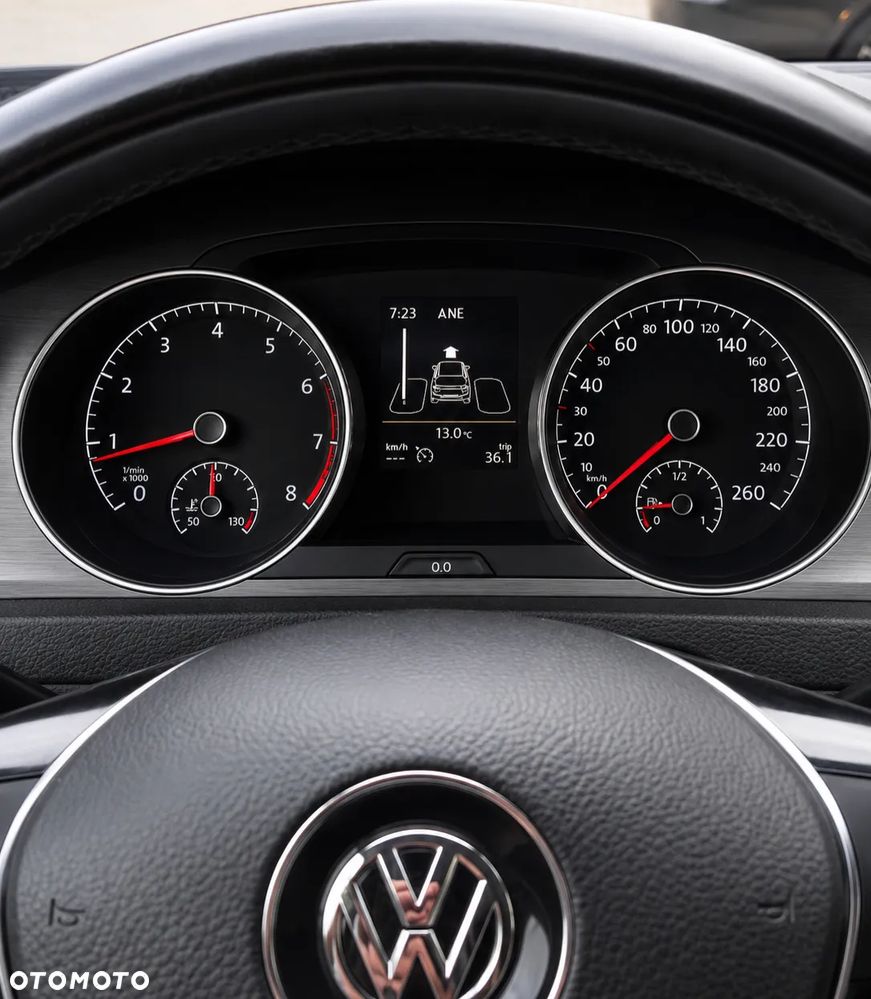 Volkswagen Golf 1.4 TSI BMT Highline - 11