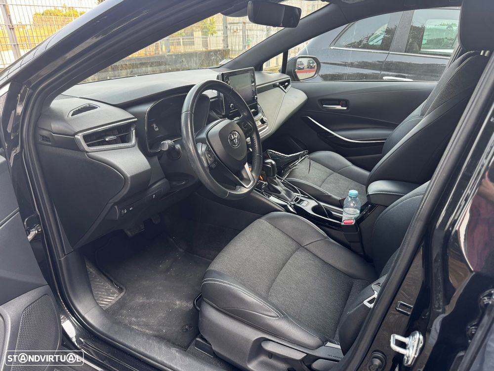 Toyota Corolla Touring Sports 1.8 Hybrid Comfort+P.Sport - 2