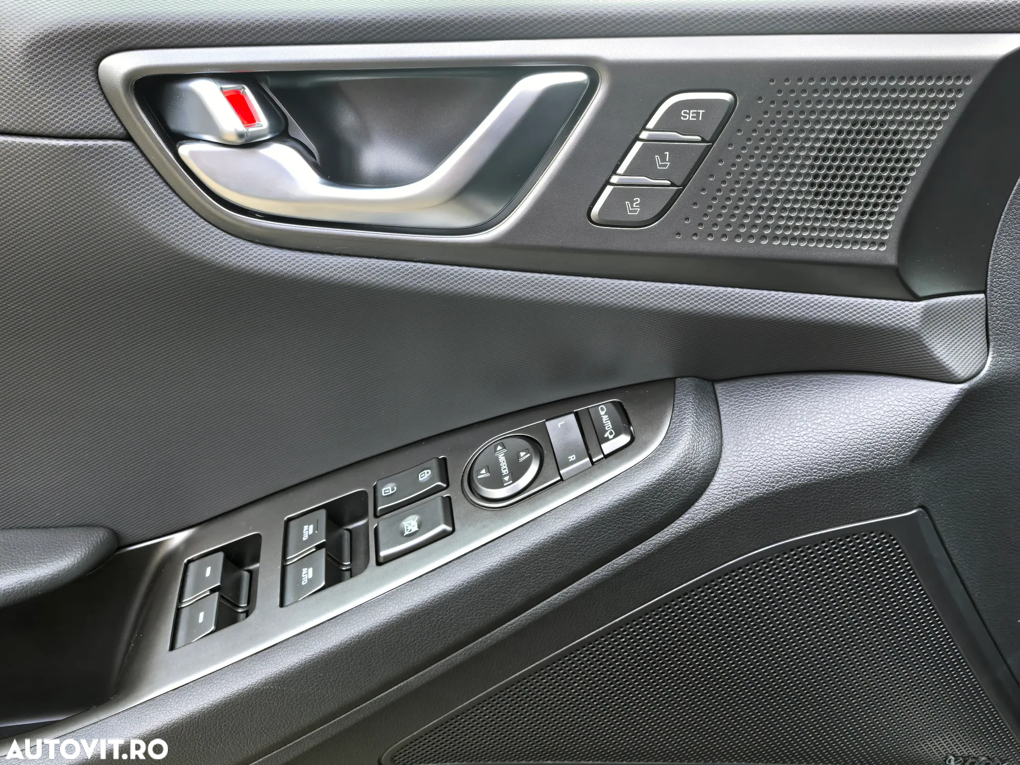 Hyundai IONIQ Plug-in-Hybrid 1.6 GDI Premium - 18