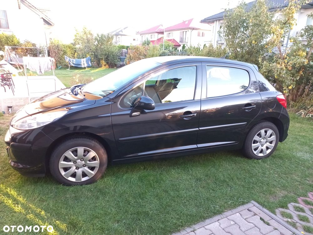 Peugeot 207 1.4 16V Presence - 3