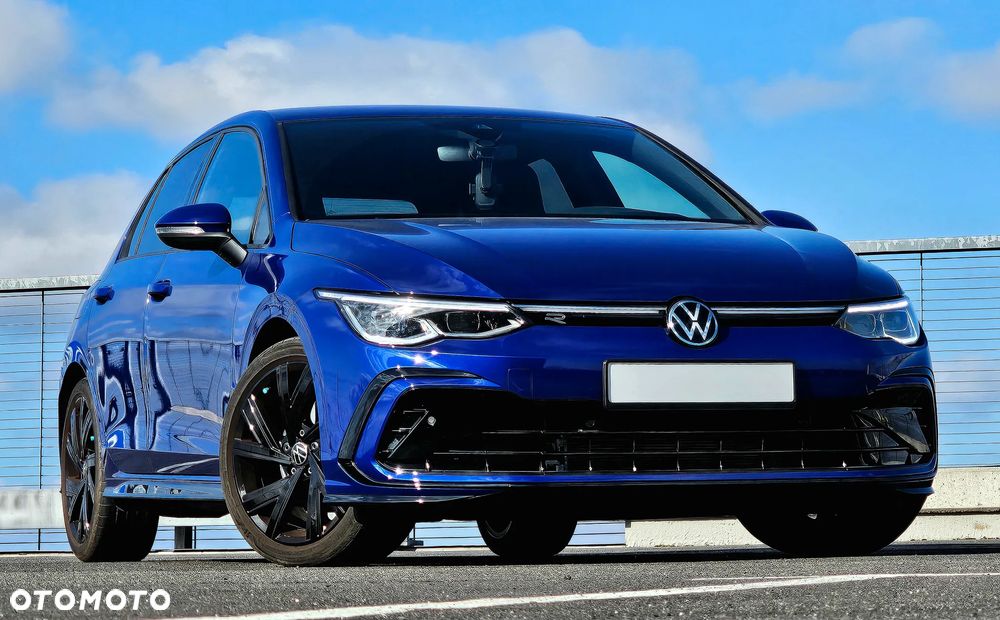 Volkswagen Golf VIII 1.5 eTSI R-Line DSG - 11