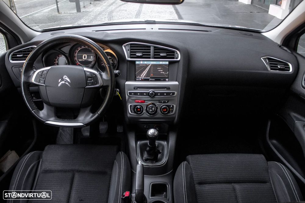 Citroën C4 1.2 PureTech Feel - 30