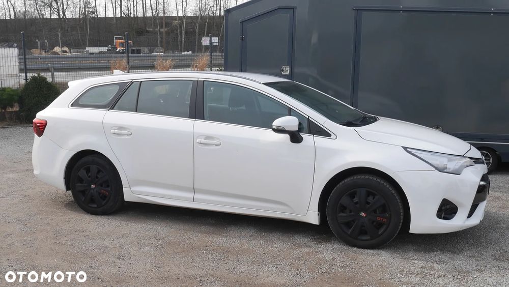 Toyota Avensis 1.8 Business Edition - 2