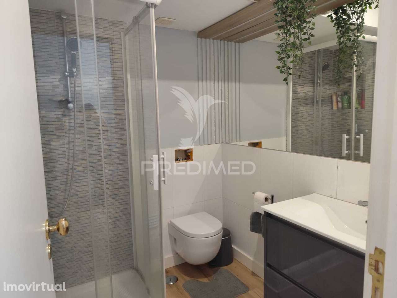 T3 + 1 , Remodelado, com varanda - Grande imagem: 5/14