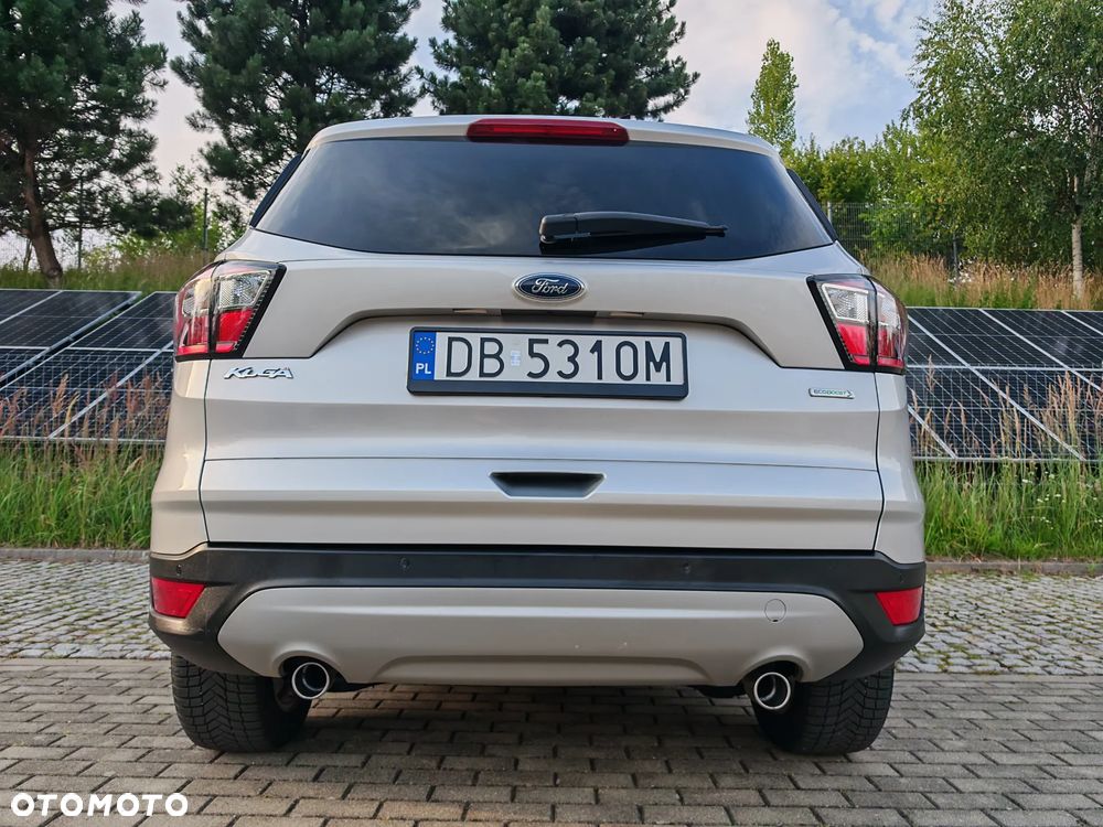 Ford Kuga 1.5 EcoBoost 2x4 Titanium - 12