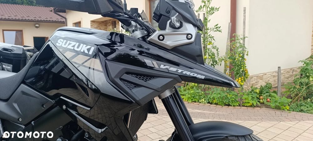 Suzuki V-STROM - 30