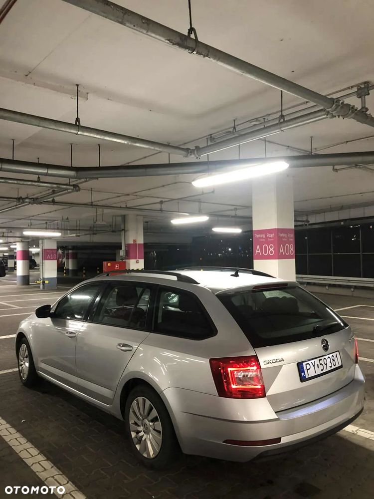 Skoda Octavia 1.6 TDI Active - 5
