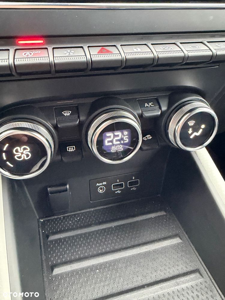 Renault Captur TCe Mild Hybrid 140 EDC GPF TECHNO - 23