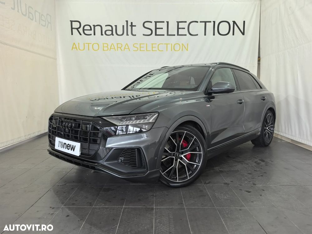 Audi Q8 - 1