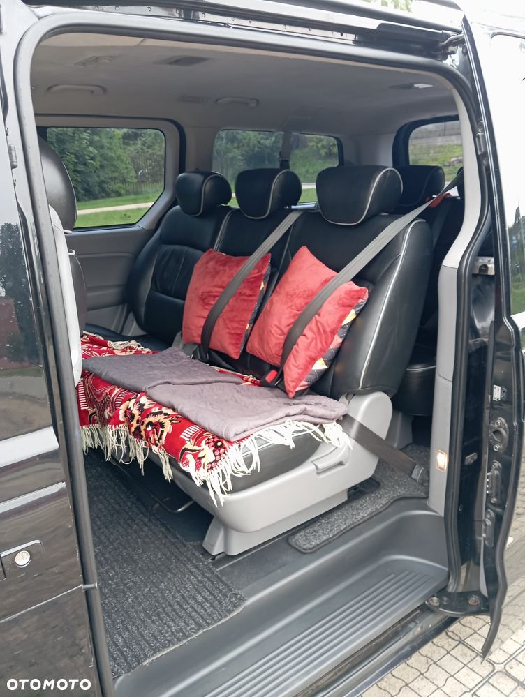 Hyundai H-1 Starex - 10