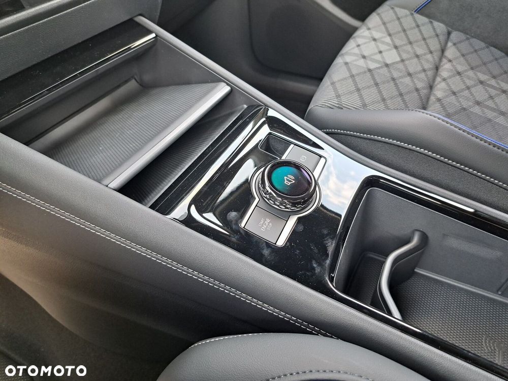 Volkswagen Tiguan - 18