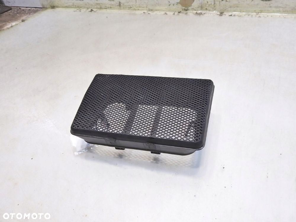 OBUDOWA FILTRA KABINOWEGO CITROEN C5 I 2.0 16V - 7