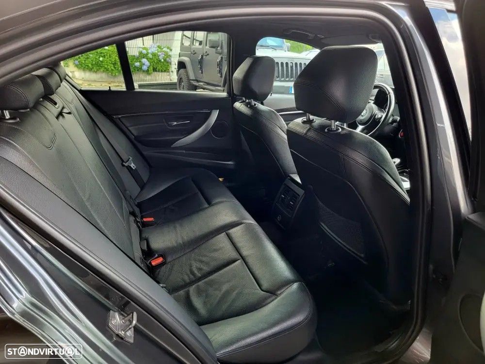 BMW ActiveHybrid 3 - 13