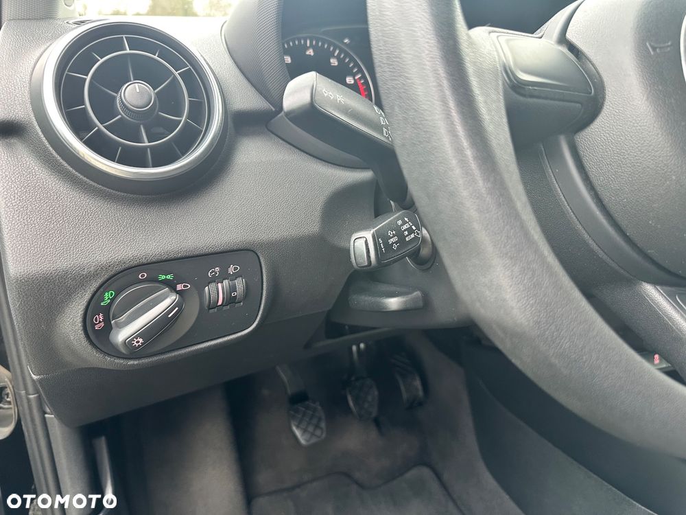 Audi A1 3-drzwiowe 1.2 TFSI admired - 15