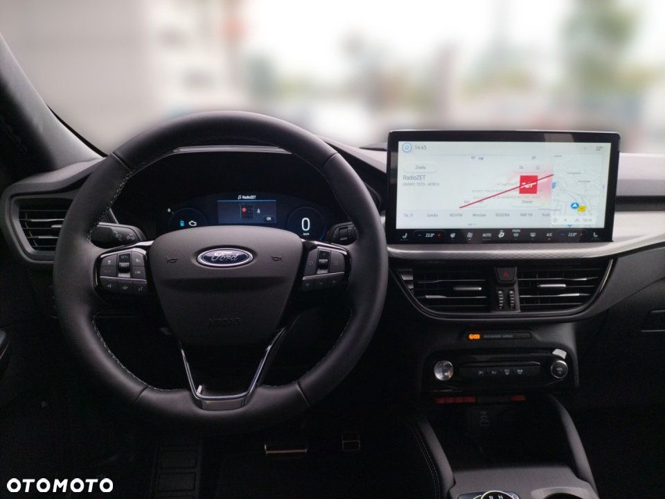 Ford Kuga - 10