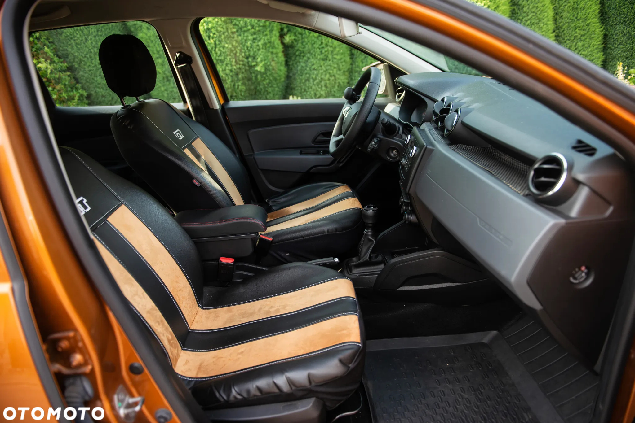 Dacia Duster 1.6 SCe Comfort - 26