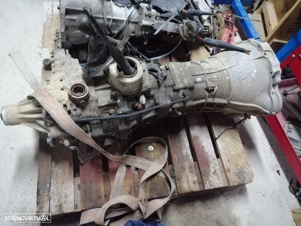 Caixa de velocidades com transferencias do Nissan Terrano II Motor ZD30 - 1
