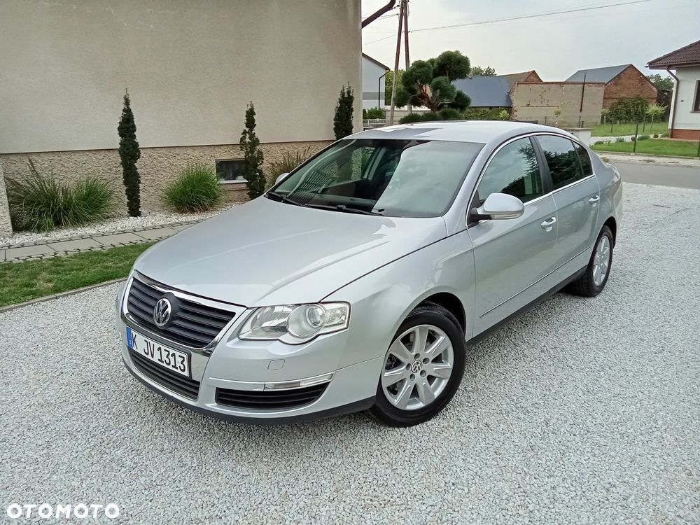 Volkswagen Passat - 2